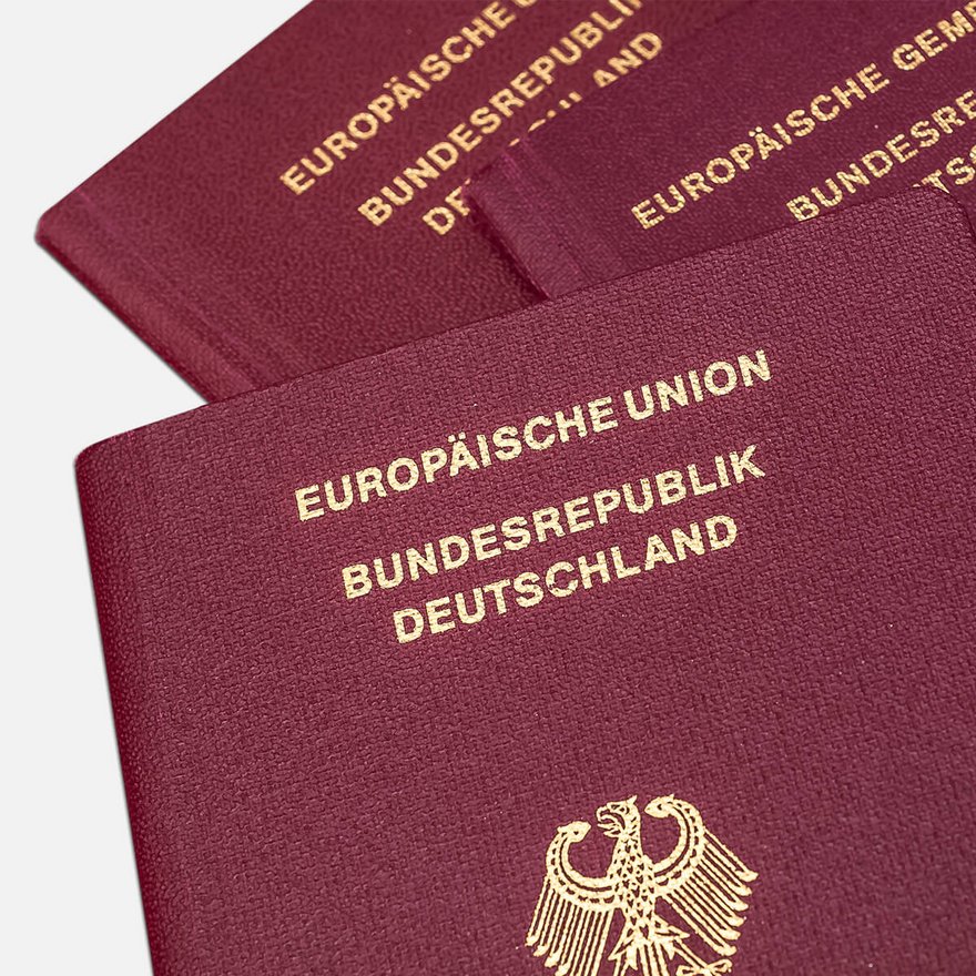 Das Bild zeigt einen deutschen Reisepass